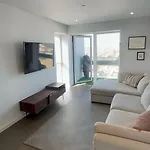 Londwell, Kings Cross St Pancras Luxury Balcony Penthouse