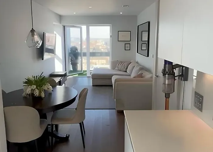 Londwell, Kings Cross St Pancras Luxury Balcony Penthouse