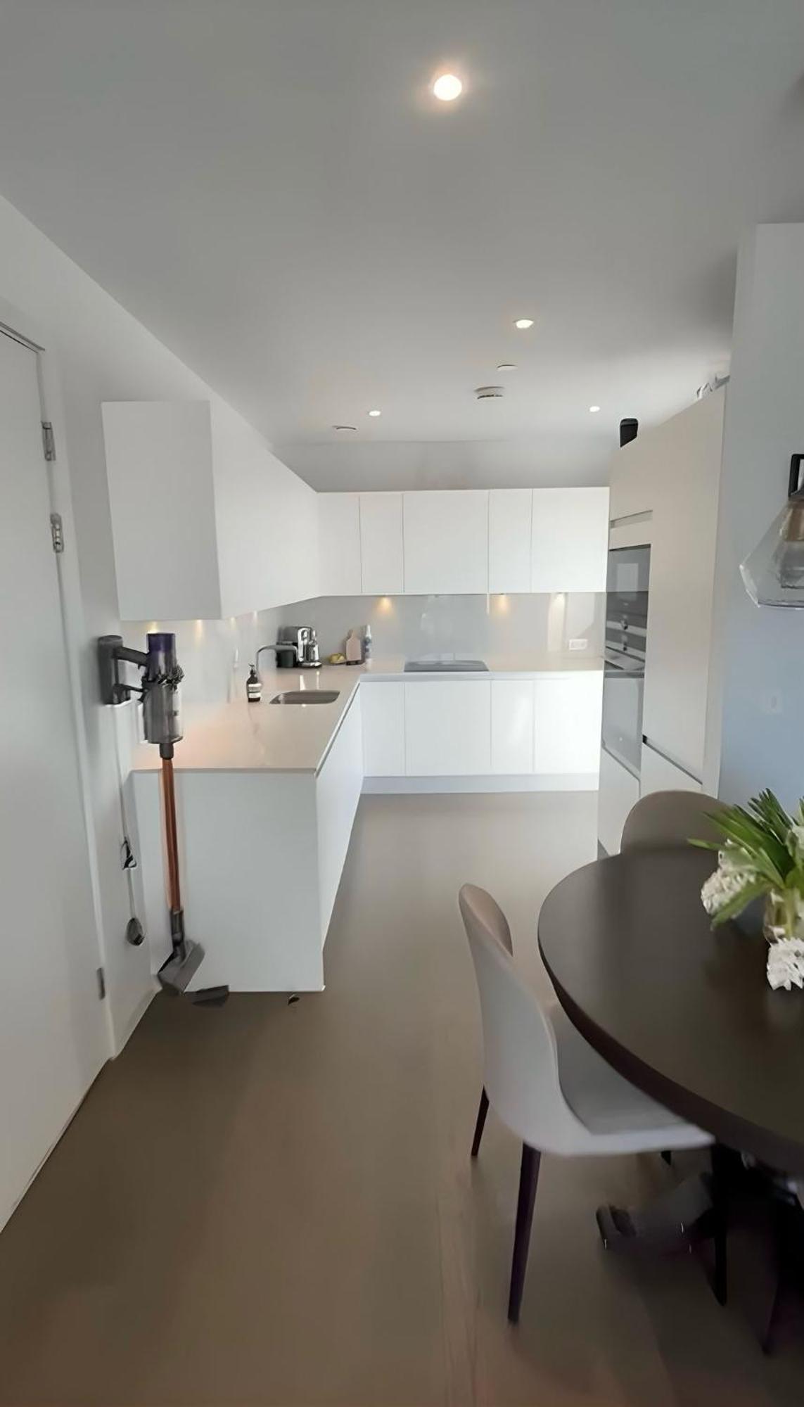 Londwell, Kings Cross St Pancras Luxury Balcony Penthouse London